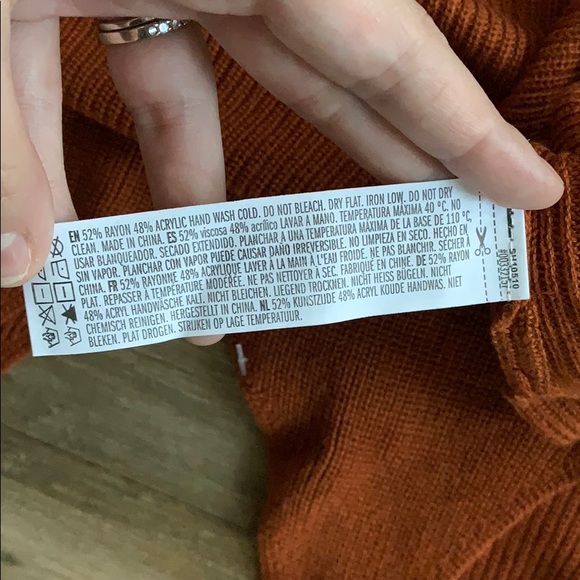 Forever 21 shirt - Picture 3 of 3